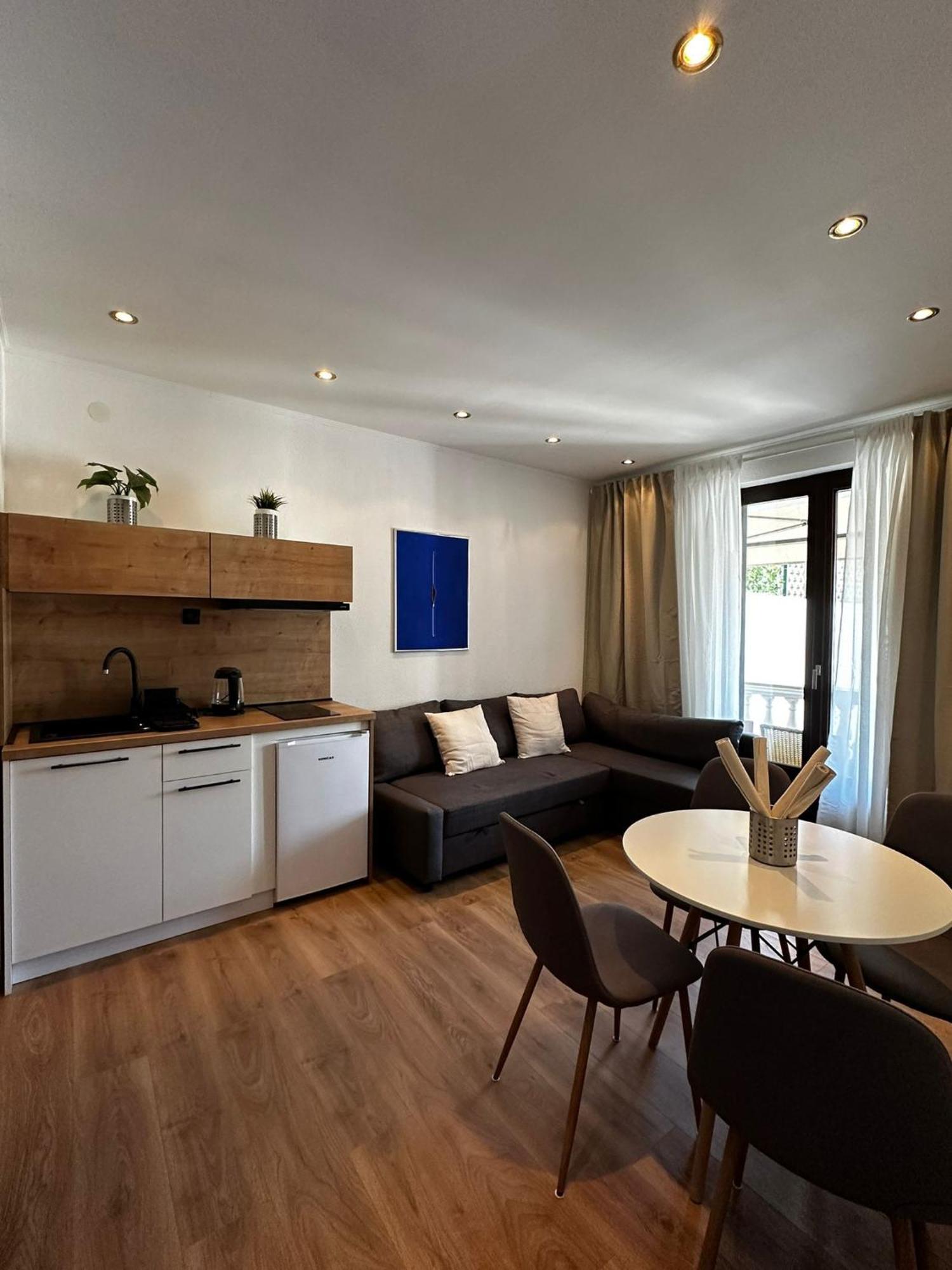 Apartments Vukovic Selce Buitenkant foto