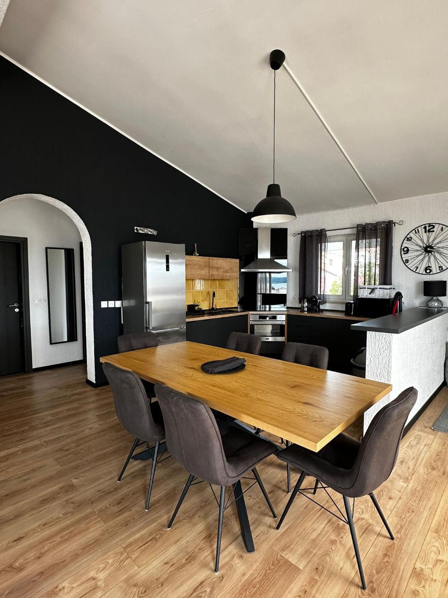 Apartments Vukovic Selce Buitenkant foto