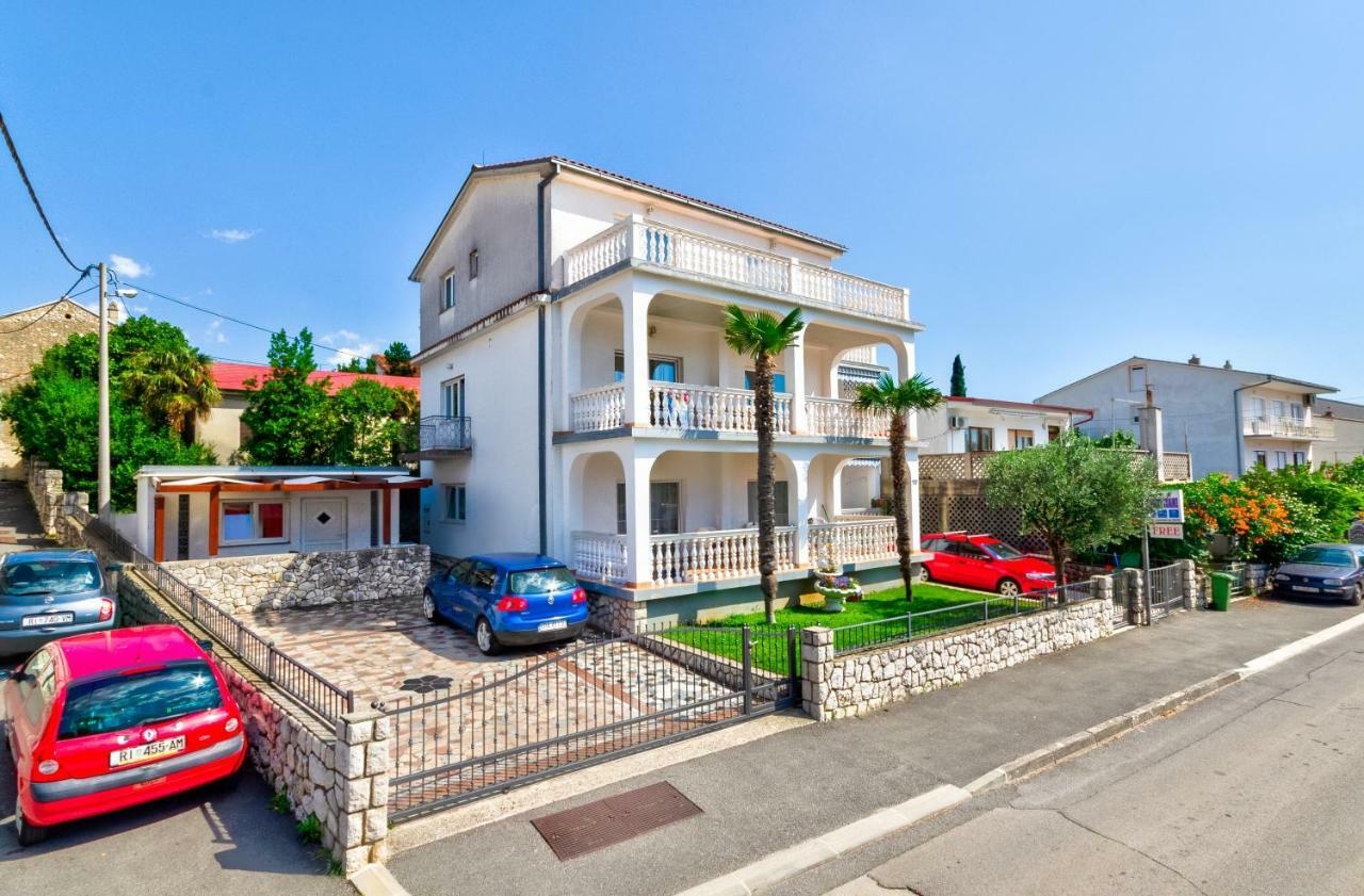 Apartments Vukovic Selce Buitenkant foto